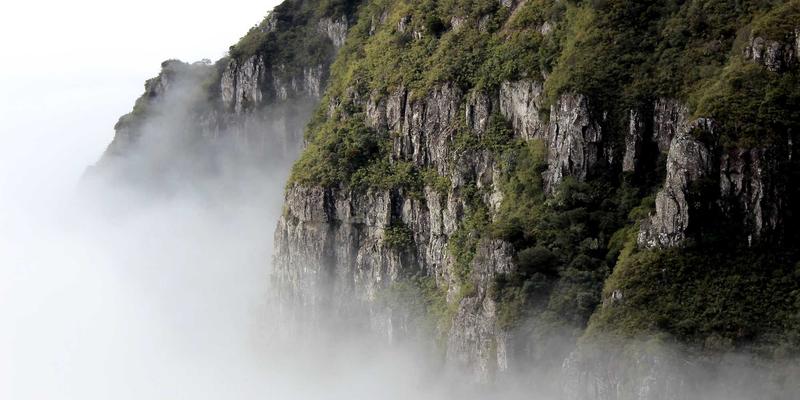 乐海拾贝：深度专辑评论与新歌风向标，带你速览本周娱乐头条