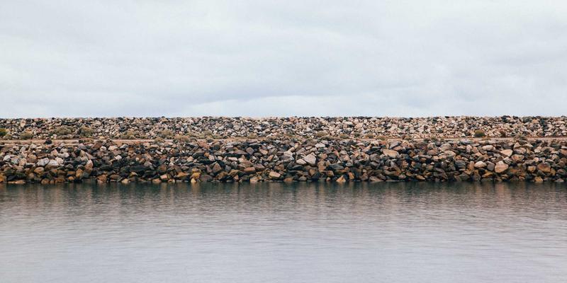 从专辑评论到新歌推荐：音乐流媒体如何打破亚文化圈层壁垒