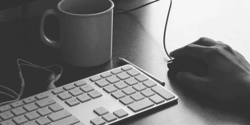 从音乐流媒体到付费播客：如何通过专辑评论与新歌推荐构建听众忠诚度